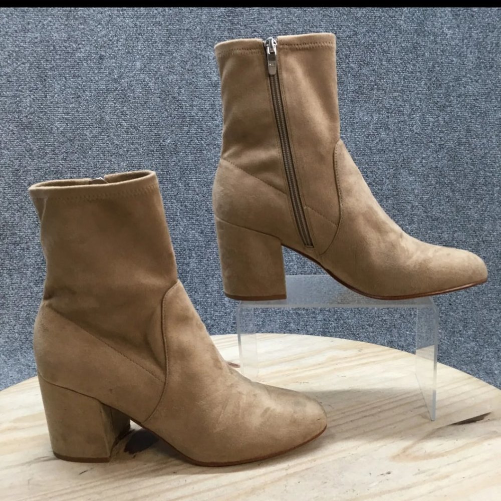 Sleek NEW Marc Fisher Boots10M Ileesia Ankle Block Heels Side Zip SOFT Beige Fab